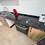 شقة El Piso Bajo *