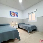 El Piso Bajo شقة *